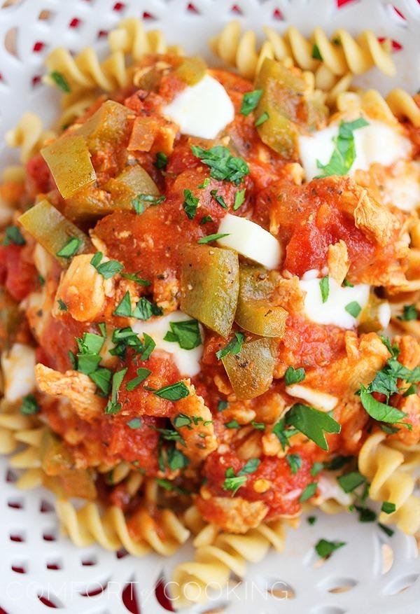 Crock Pot Italian Chicken with Tomatoes – This scrumptious, cheesy slow cooker meal is perfect for lazy weekends or weeknights! | thecomfortofcooking.com