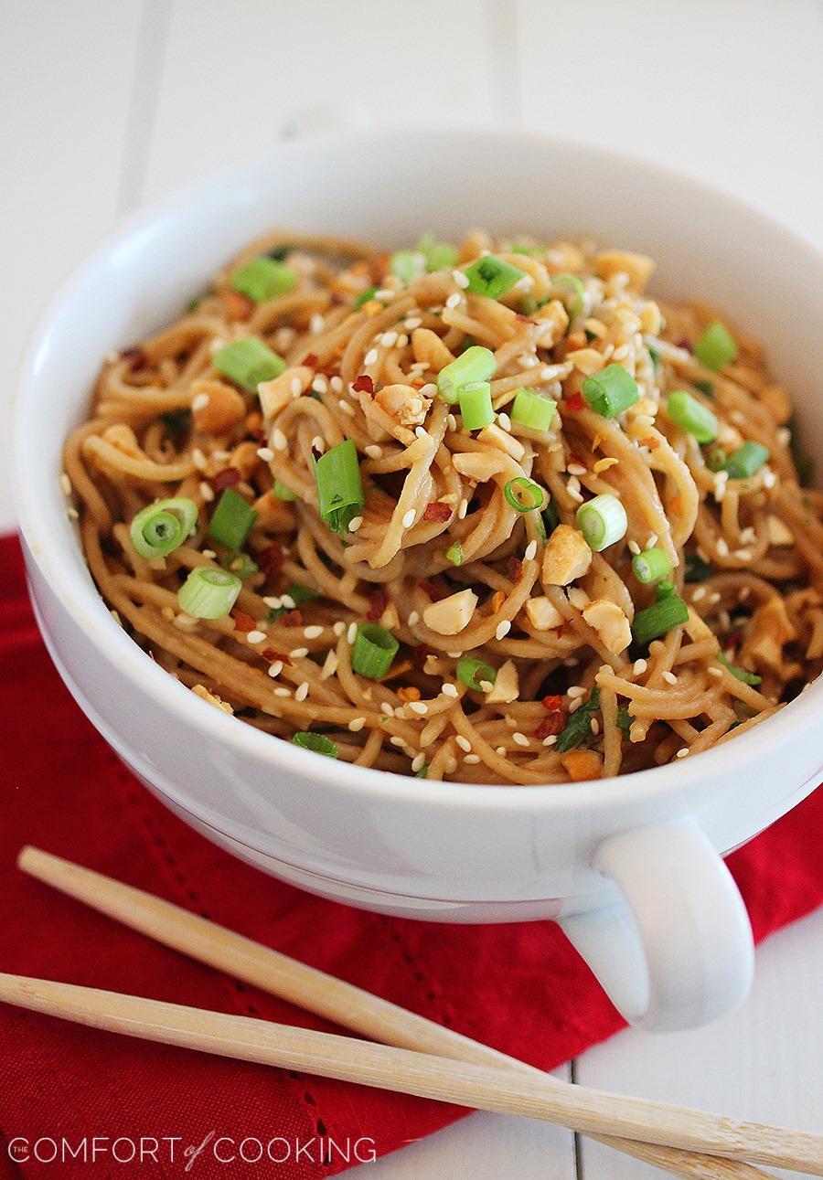 Simple Asian Soy-Peanut Noodles – These whole wheat noodles are a delicious twist on a takeout fave & only take 10 minutes! | thecomfortofcooking.com