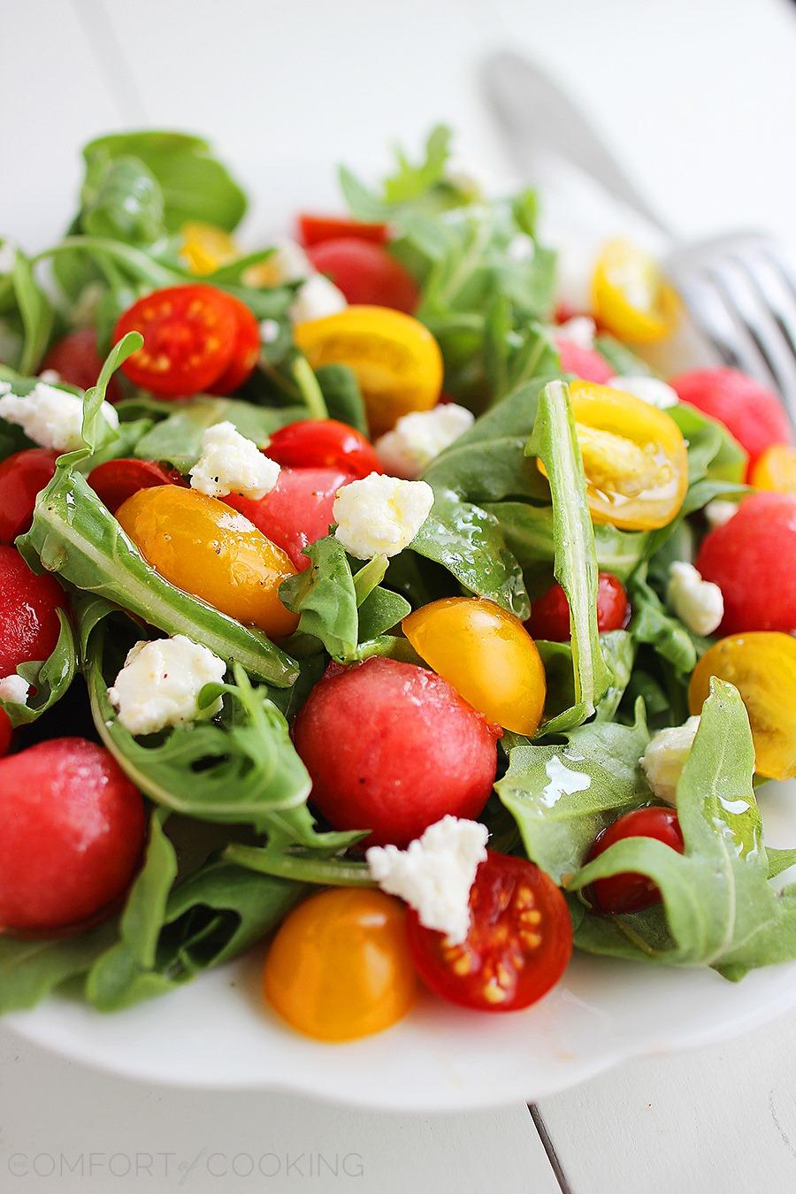 Watermelon & Feta Arugula Salad with Honey-Lemon Vinaigrette – This summery, crisp watermelon-arugula salad with a citrus vinaigrette is super healthy! | thecomfortofcooking.com