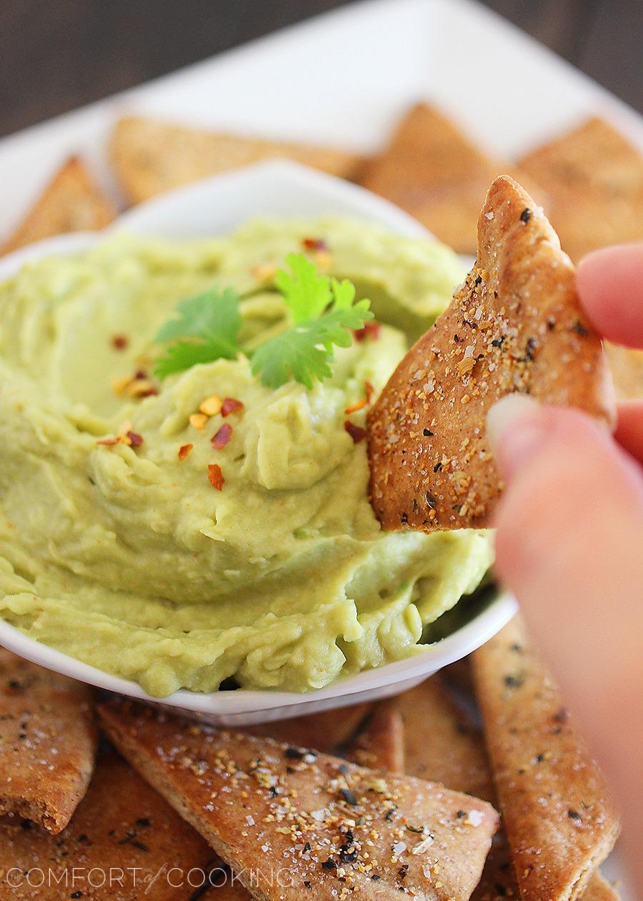 Avocado Hummus + Whole Wheat Pita Chips – Smooth, creamy white bean avocado hummus and homemade pita chips make this the perfect party snack! | thecomfortofcooking.com