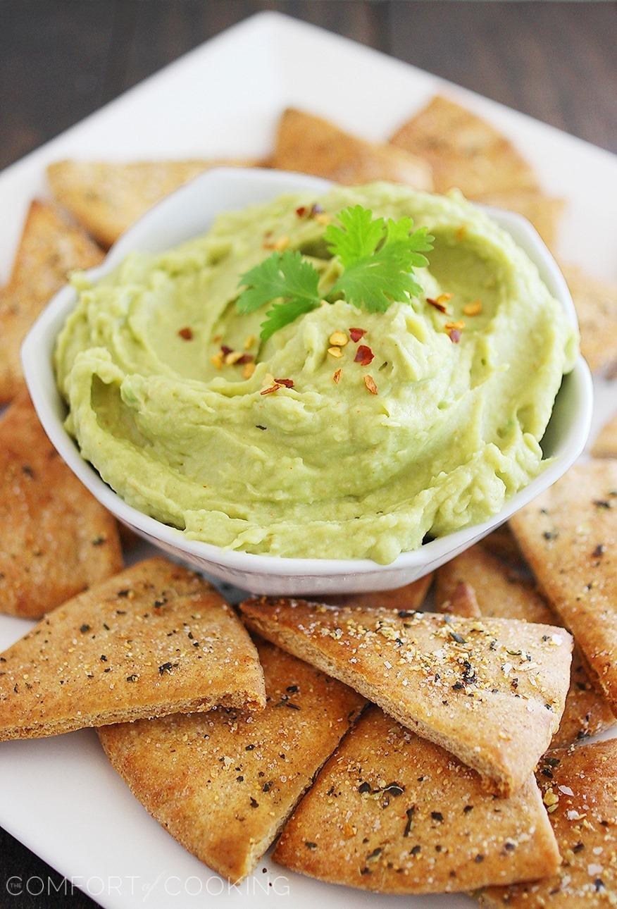 Avocado Hummus + Whole Wheat Pita Chips – Smooth, creamy white bean avocado hummus and homemade pita chips make this the perfect party snack! | thecomfortofcooking.com