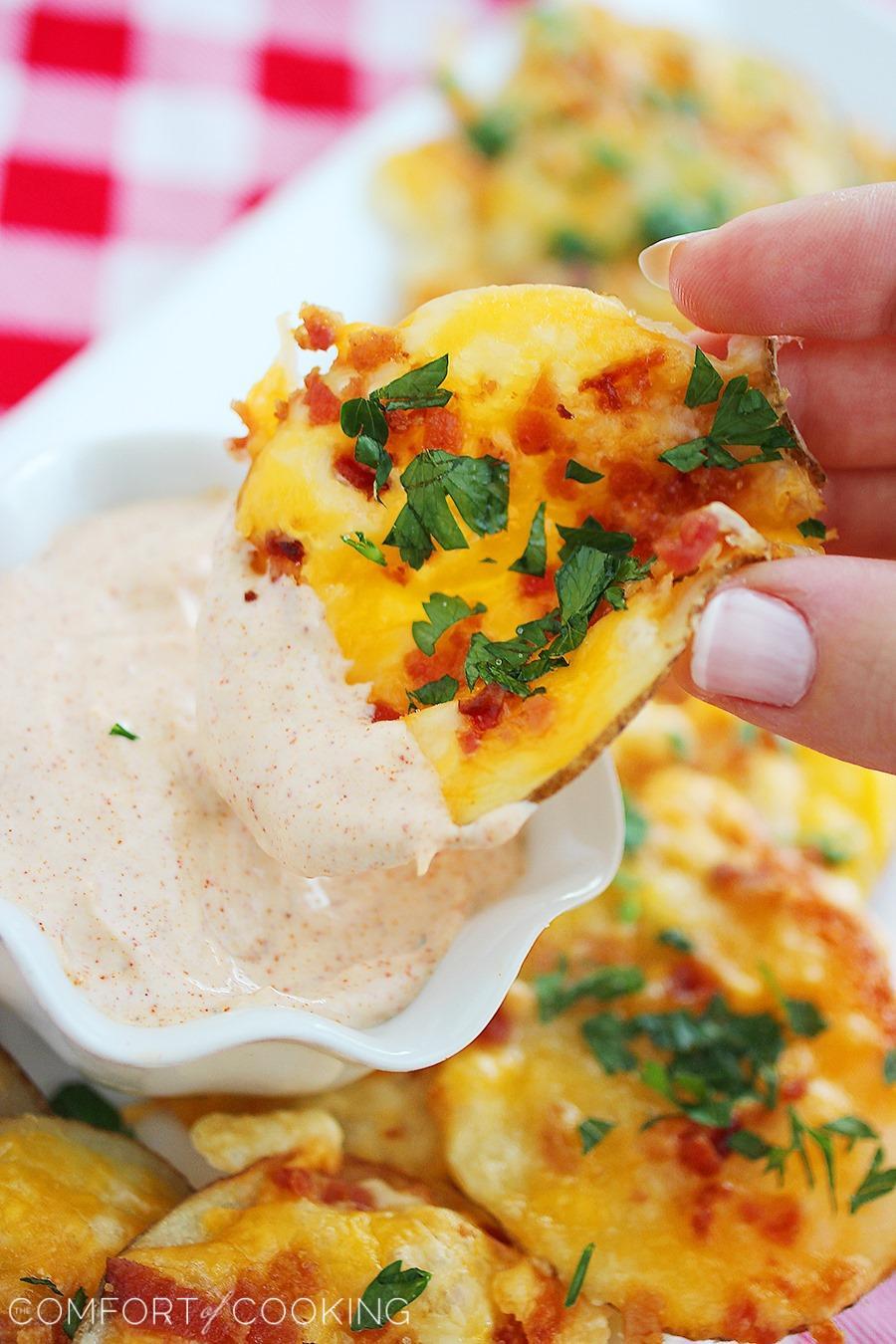 Cheesy Bacon Oven Chips with Chipotle Ranch Dipping Sauce – These crispy, cheesy loaded baked potato chips are the perfect savory snack for parties! | thecomfortofcooking.com