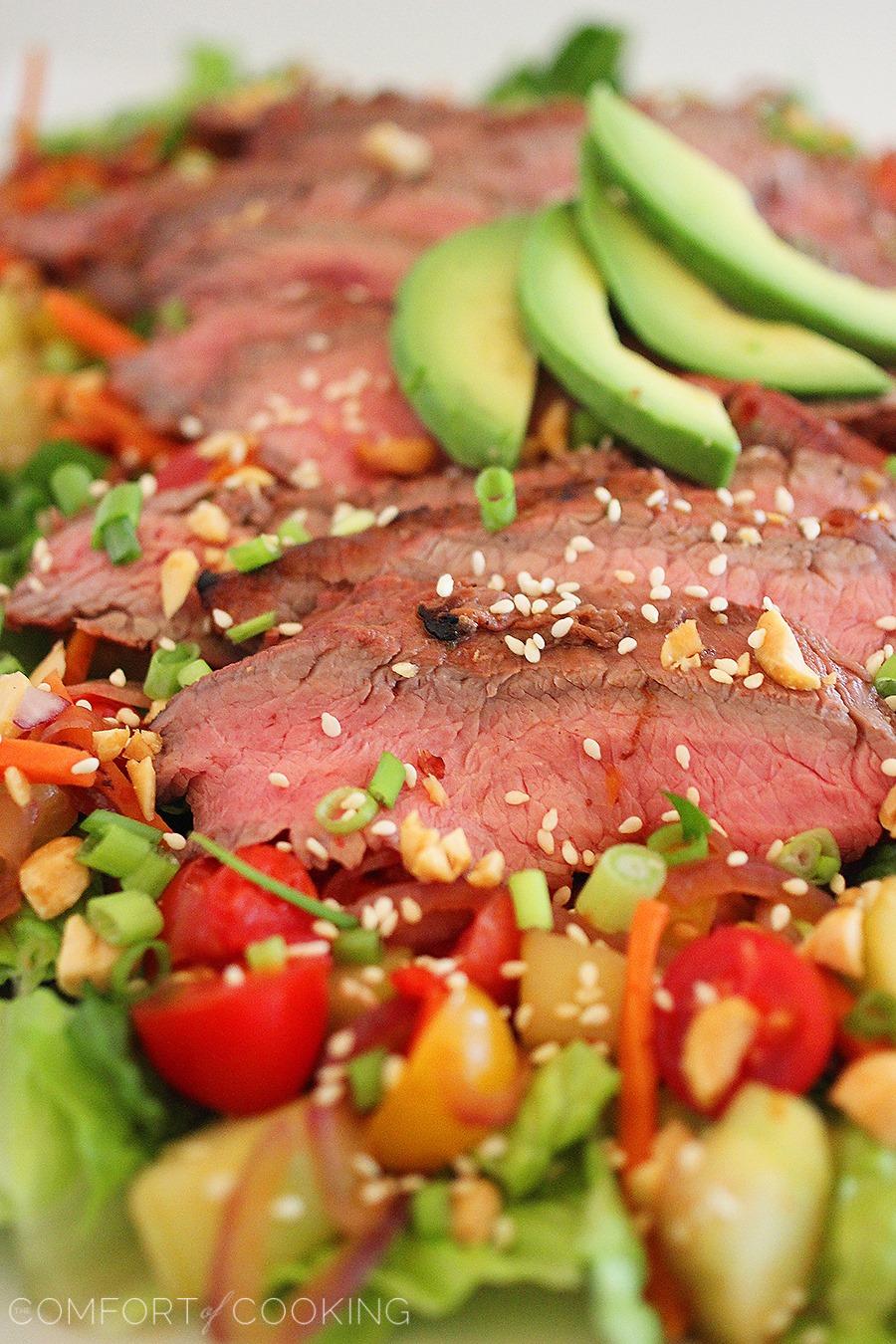 Spicy Thai Steak Salad – Kick up the spice with this scrumptious steak salad, full of fresh veggies and drizzled with a cilantro-lime dressing! | thecomfortofcooking.com