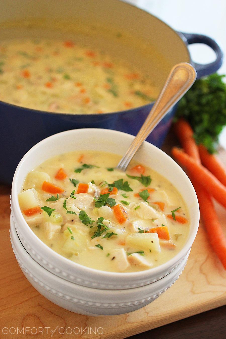 Cheesy Chicken and Potato Chowder – Warm up to a big bowlful of this easy, cheesy chicken chowder with potatoes and cheddar - perfect weeknight comfort food! | thecomfortofcooking.com