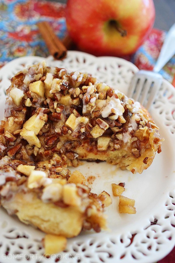 Easy Apple Pecan Sticky Buns – These super easy, soft and gooey apple pecan sticky buns are perfect for a special holiday breakfast! | thecomfortofcooking.com