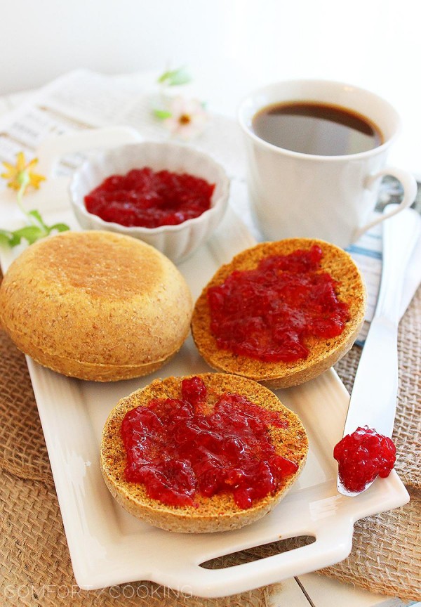 Whole Wheat English Muffins – Rise and shine with homemade English muffins... so easy & perfect for slathering with butter and berry jam! | thecomfortofcooking.com