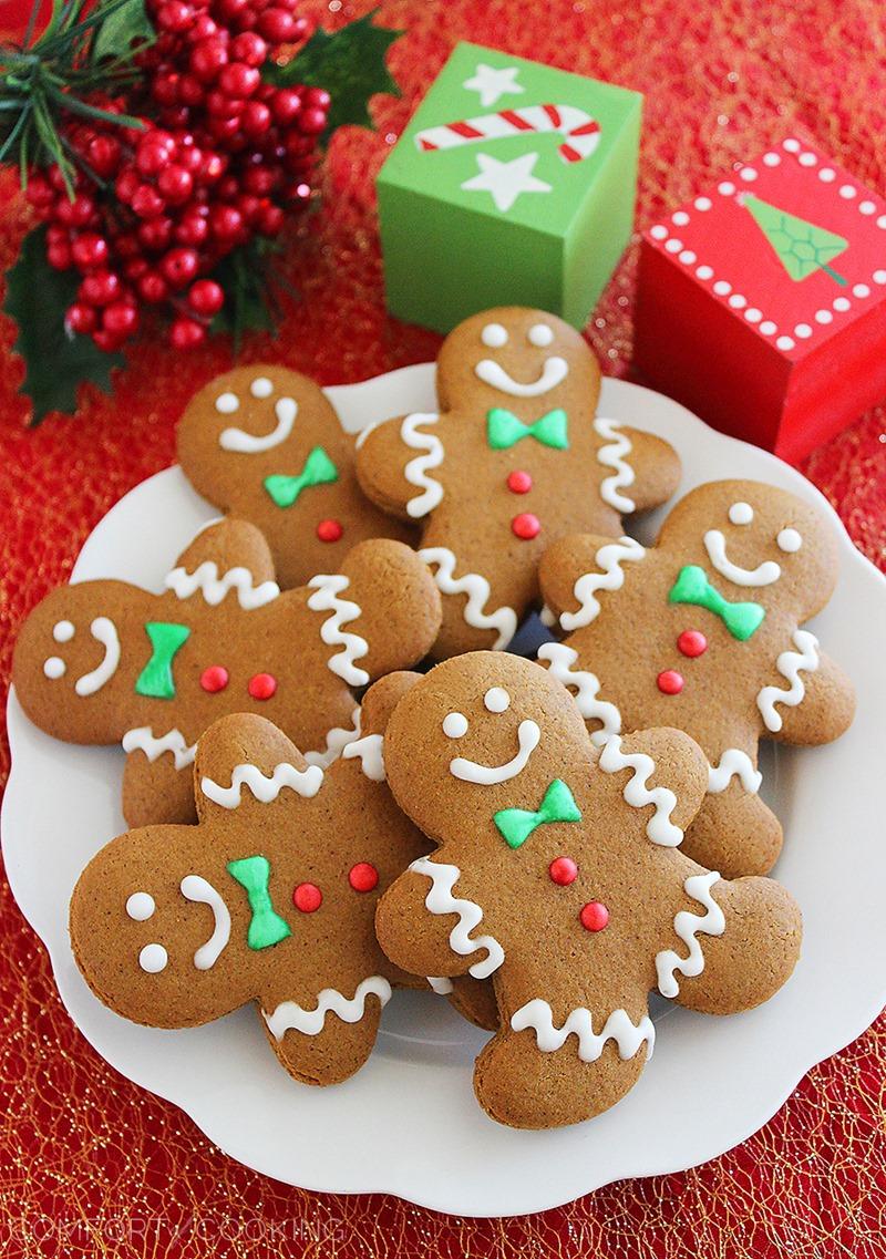 Spiced Gingerbread Man Cookies – Soft, festive gingerbread man cookies with warm winter spices – made easily from scratch! | thecomfortofcooking.com