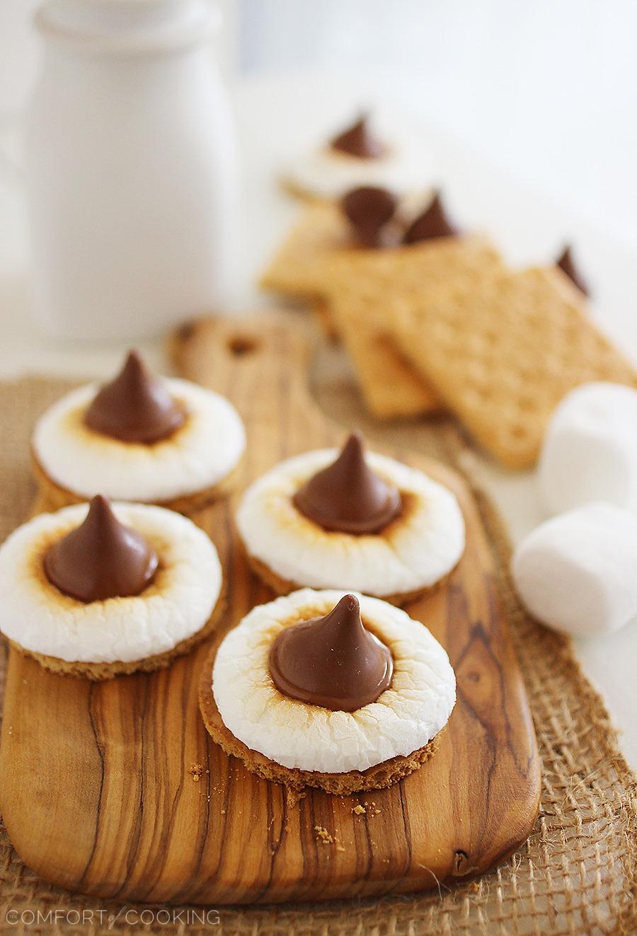 3-Ingredient S'mores Cookie Bites – No-bake, no-fuss and just 3 ingredients for these 5-minute treats... even easier than a classic s'more! They are SO good! | thecomfortofcooking.com