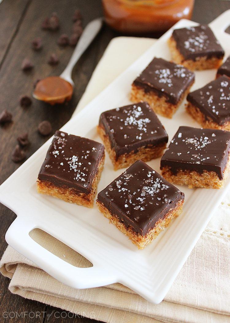 Salted Caramel Chocolate Rice Krispie Treats – With chocolate ganache and sea salt, these treats are little bites of bliss. So easy and elegant. Get the recipe! | thecomfortofcooking.com