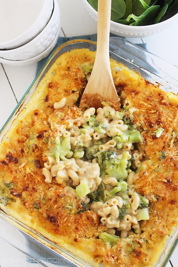 Skinny Baked Broccoli Macaroni and Cheese – Creamy, cheesy broccoli mac that keeps weeknights skinny and scrumptious! Everyone will enjoy this gooey side dish! | thecomfortofcooking.com