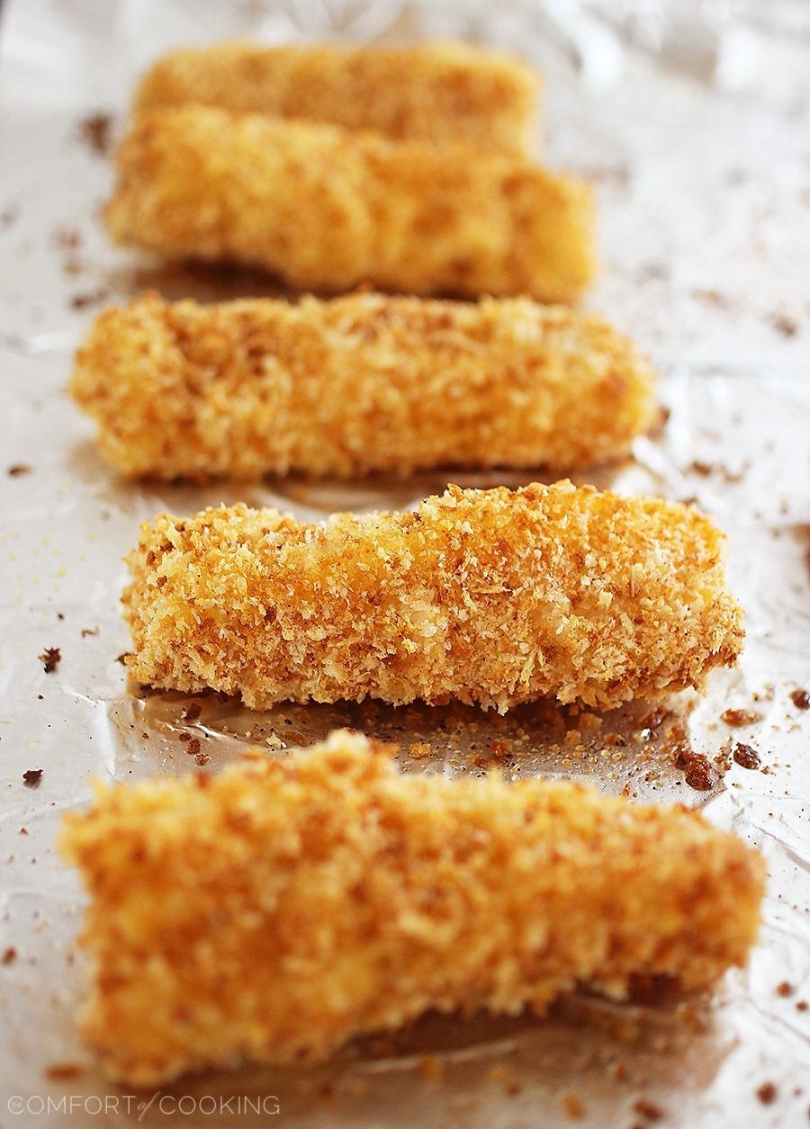 Crispy Baked Fish Sticks with Tartar Sauce – Easy, crispy-crunchy fish sticks with a homemade tartar sauce will hit the spot for little (and big) kids! | thecomfortofcooking.com