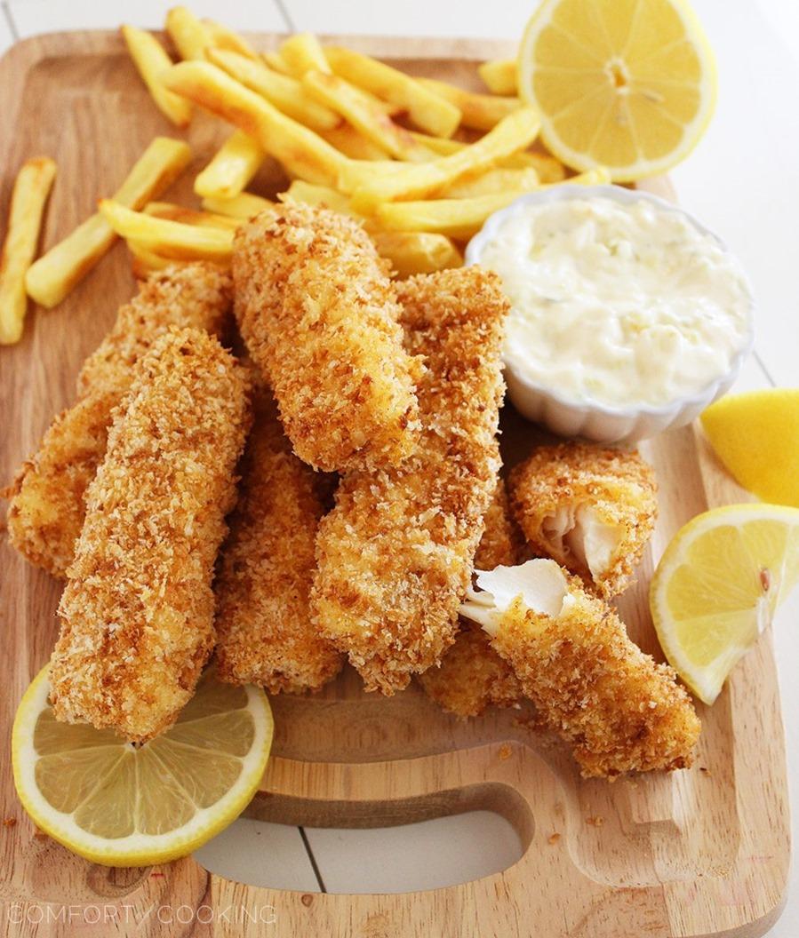 Crispy Baked Fish Sticks with Tartar Sauce – Easy, crispy-crunchy fish sticks with a homemade tartar sauce will hit the spot for little (and big) kids! | thecomfortofcooking.com