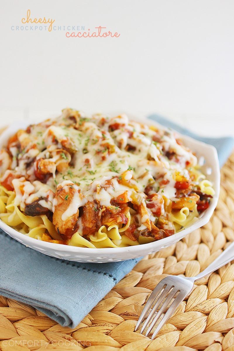 Cheesy Crockpot Chicken Cacciatore – Gooey, hearty and packed with veggies! Serve it over pasta, egg noodles or rice, and add a salad! | thecomfortofcooking.com