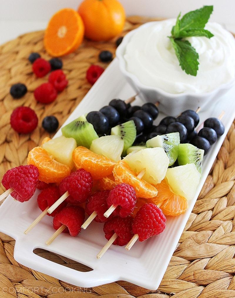 Rainbow Fruit Skewers with Vanilla-Honey Yogurt Dip – Fresh and colorful fruit skewers with a creamy honey-vanilla yogurt dip are perfect for healthy snacking and parties! | thecomfortofcooking.com