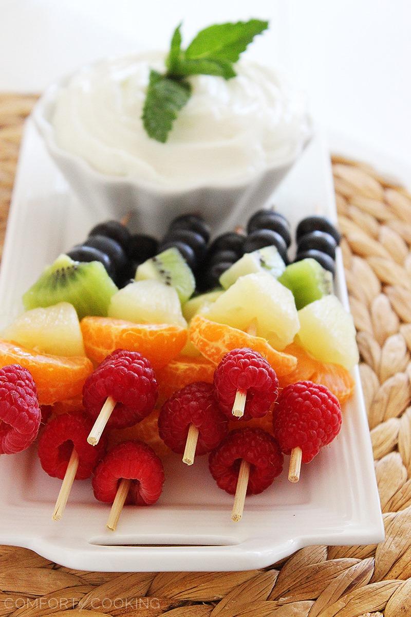 Rainbow Fruit Skewers with Vanilla-Honey Yogurt Dip – Fresh and colorful fruit skewers with a creamy honey-vanilla yogurt dip are perfect for healthy snacking and parties! | thecomfortofcooking.com