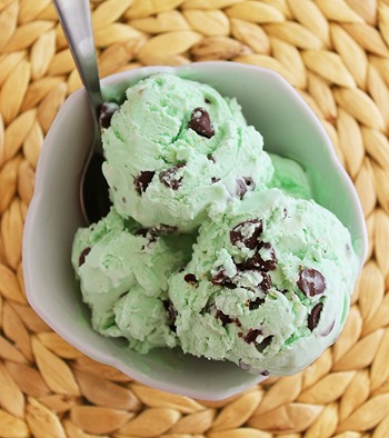 Amazing No-Churn Ice Cream: 6 Flavors – Just 2 ingredients + your favorite mix-ins makes the smoothest, creamiest ice cream EVER. No ice cream maker needed! | thecomfortofcooking.com