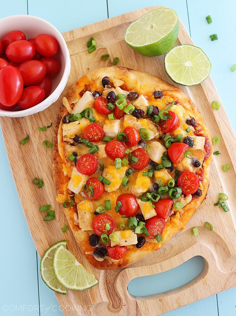 Tex-Mex Chicken Taco Flatbread – This easy, cheesy flatbread makes for a scrumptious and quick dinner or lunch with Southwestern flair! | thecomfortofcooking.com