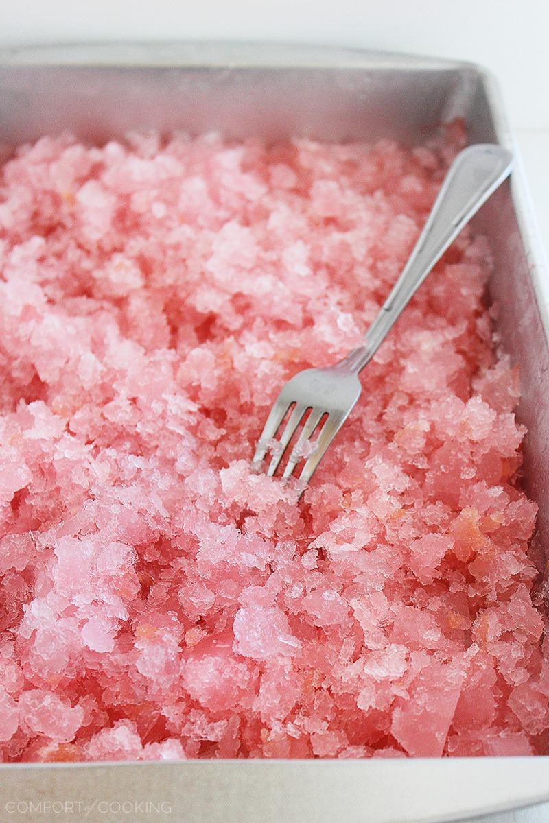 Sugar-Free Pink Grapefruit Granita – Enjoy this citrusy, sweet 3-ingredient grapefruit granita guilt-free. It's the perfect icy cold treat for beating the summer heat! | thecomfortofcooking.com