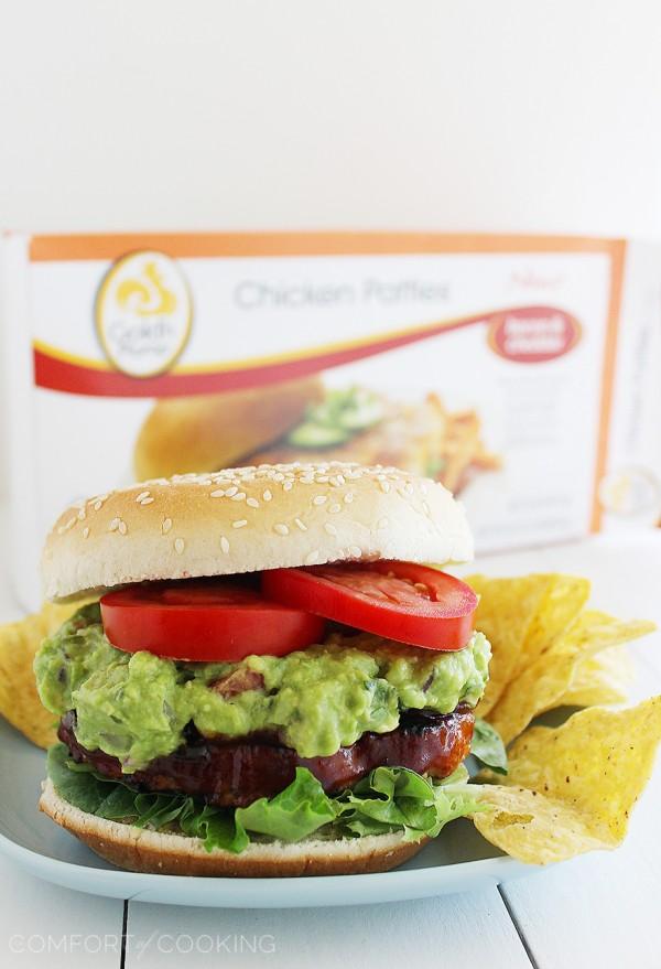 BBQ Bacon-Cheddar Chicken Burgers with Pineapple Guacamole – These sweet and salty BBQ chicken burgers with pineapple guacamole are irresistibly good, healthy and easy to make! | thecomfortofcooking.com