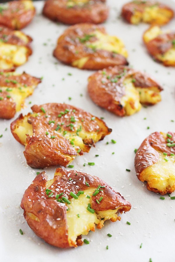 Crispy Salt and Vinegar Smashed Potatoes – Serve these super crispy, tangy potatoes on the side of your favorite grilled meats for a scrumptious meal! | thecomfortofcooking.com