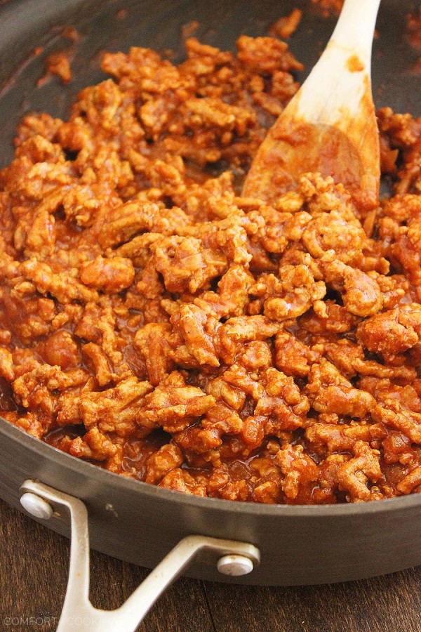 Root Beer Turkey Sloppy Joes – These scrumptious sloppy joes from scratch make a finger lickin' good weeknight meal! And SO easy! | thecomfortofcooking.com