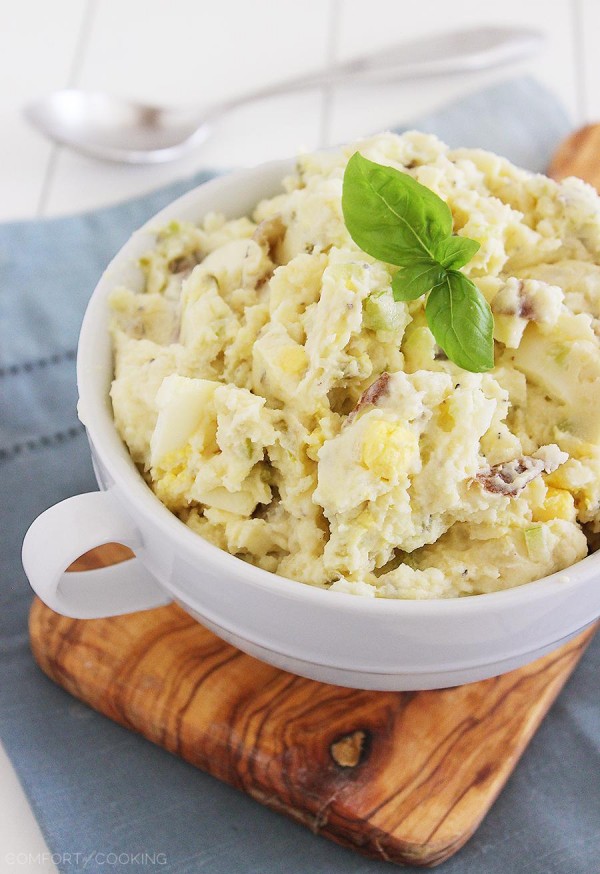 Simple Southern Potato Salad – Creamy, cool potato salad goes perfectly with all your BBQ favorites! This easy recipe is my best-ever batch and uses fresh ingredients. | thecomfortofcooking.com