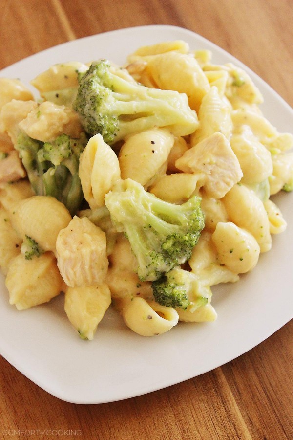 Creamy Broccoli Chicken Shells and Cheese – Cook up this creamy, cheesy pot full of goodness for dinner tonight! So comforting and delicious for kids and adults! | thecomfortofcooking.com