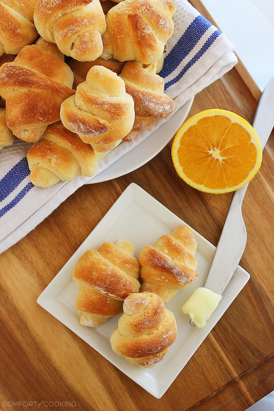 Buttery No-Knead Crescent Rolls – Super soft, easy homemade crescent rolls! Use in any recipe that calls for refrigerated crescent rolls. Full of buttery, golden brown goodness! | thecomfortofcooking.com