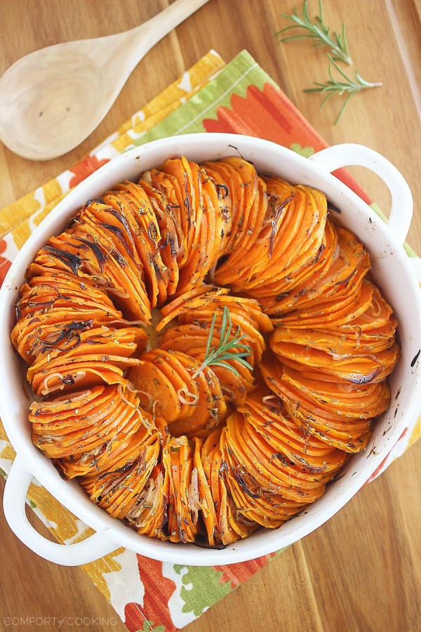 Crispy Roasted Rosemary Sweet Potatoes – Crispy, healthy and delicious side that's a cinch to make! Shallots make the potatoes extra aromatic and full of flavor. So good!| thecomfortofcooking.com