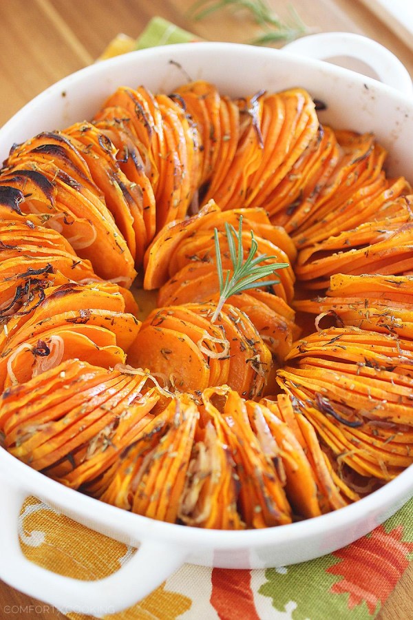 Crispy Roasted Rosemary Sweet Potatoes – Crispy, healthy and delicious side that's a cinch to make! Shallots make the potatoes extra aromatic and full of flavor. So good!| thecomfortofcooking.com