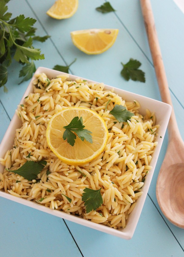 Lemon Butter Orzo with Parsley – Buttery and tangy, with bright lemon flavor! This orzo is a perfect side to grilled, baked or roasted meats and fish! | thecomfortofcooking.com