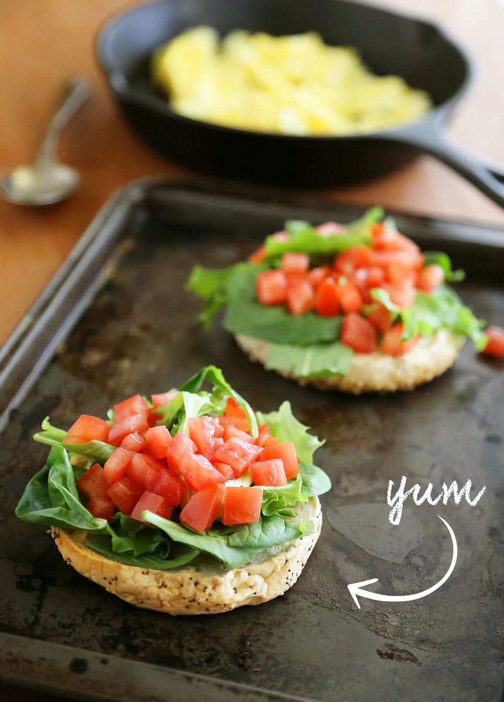 Open-Faced Bagel Breakfast Sandwich - A healthy, protein-packed breakfast made easy. Add your favorite toppings! Thecomfortofcooking.com