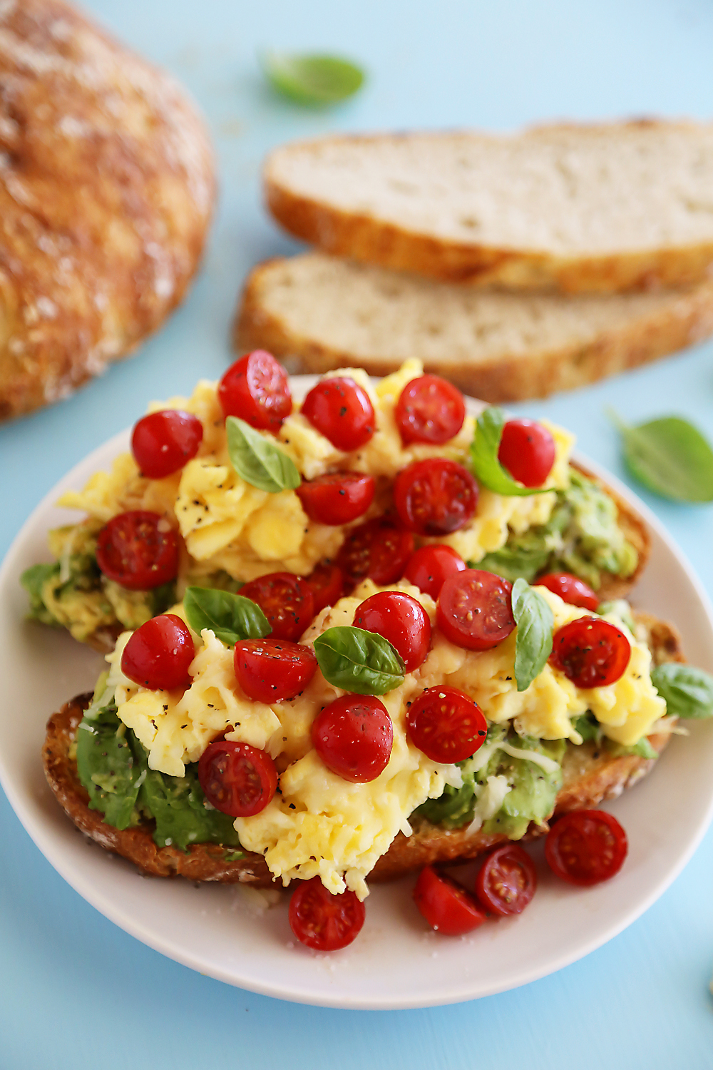 Scrambled eggs, Sausage and Avocado