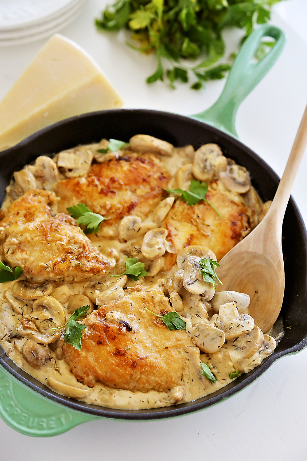 Creamy Chicken and Mushroom Skillet - Delicious chicken dinner in a mushroom cream sauce, made easily in one skillet. Serve with pasta and salad! Thecomfortofcooking.com