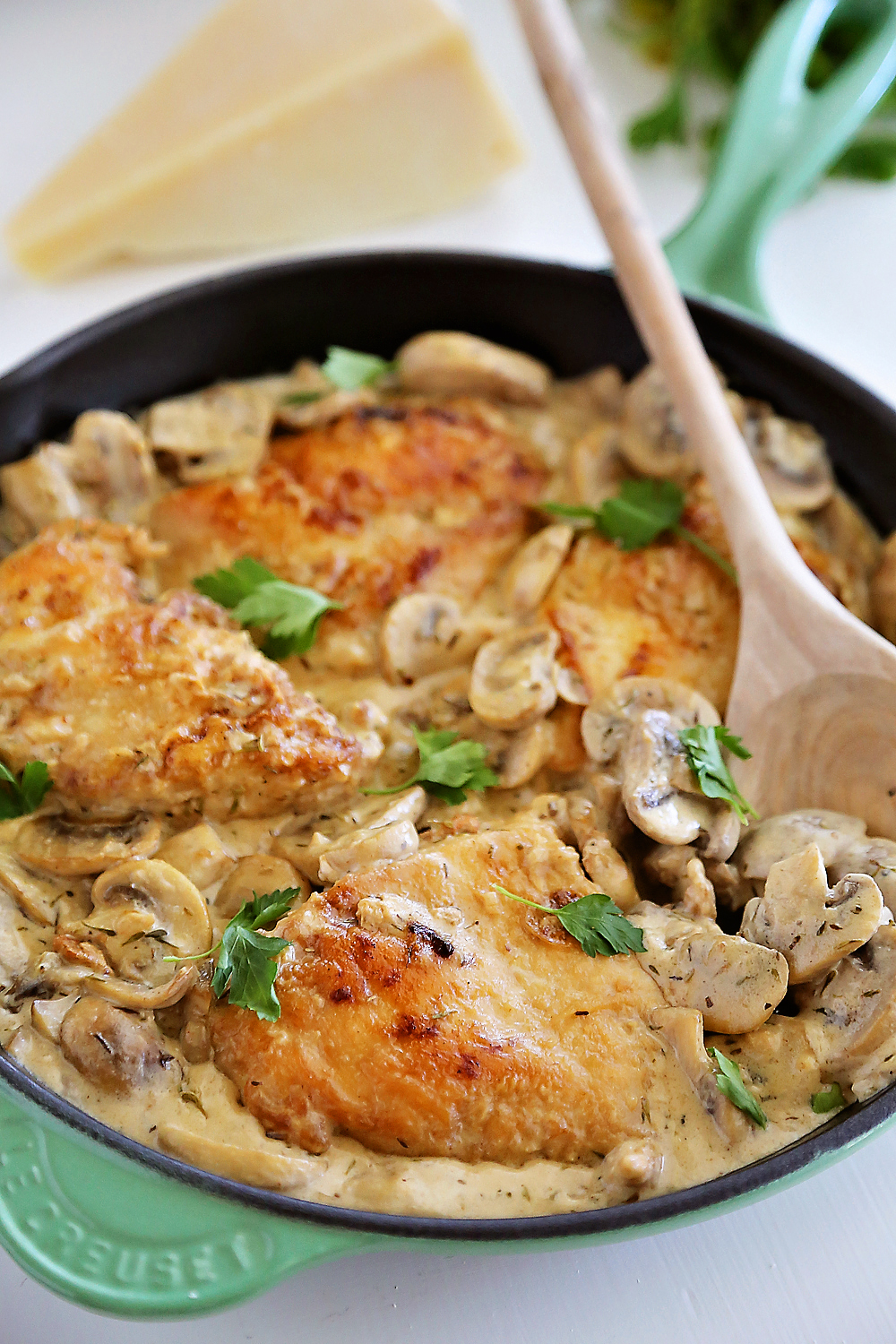 Creamy Chicken and Mushroom Skillet - Delicious chicken dinner in a mushroom cream sauce, made easily in one skillet. Serve with pasta and salad! Thecomfortofcooking.com