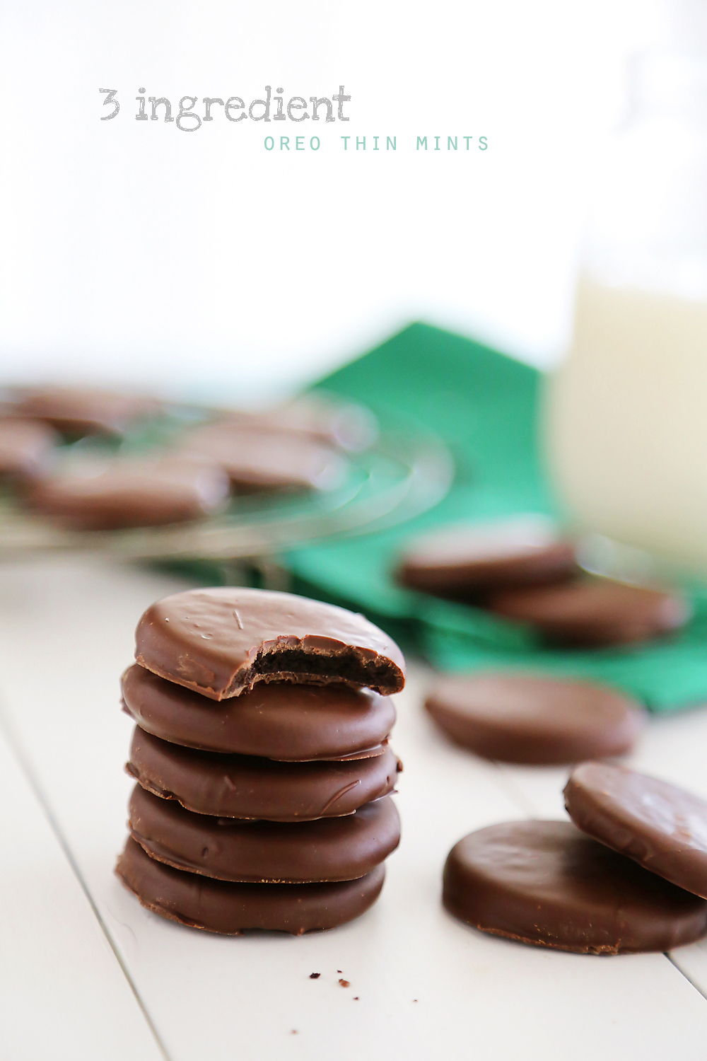 3-Ingredient Oreo Thin Mints – Just like your favorite Girl Scout cookie! Made easily with Oreos, extract and melted chocolate. Thecomfortofcooking.com