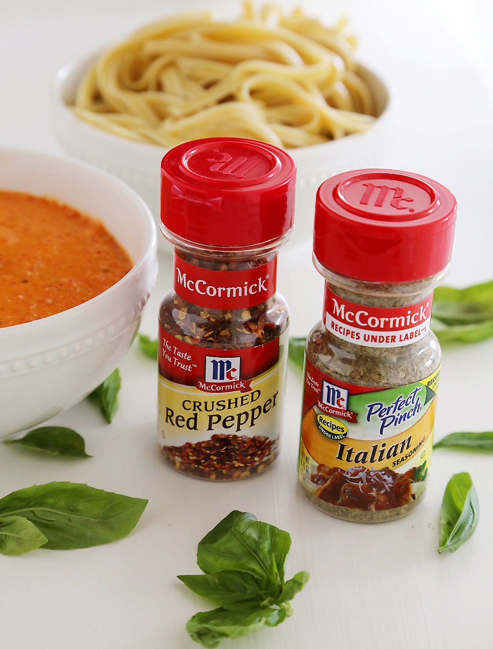 Creamy Roasted Red Pepper Pasta - Smoky roasted bell peppers add a delicious twist to traditional pasta sauce. So simple, no fuss and no-cook! Thecomfortofcooking.com