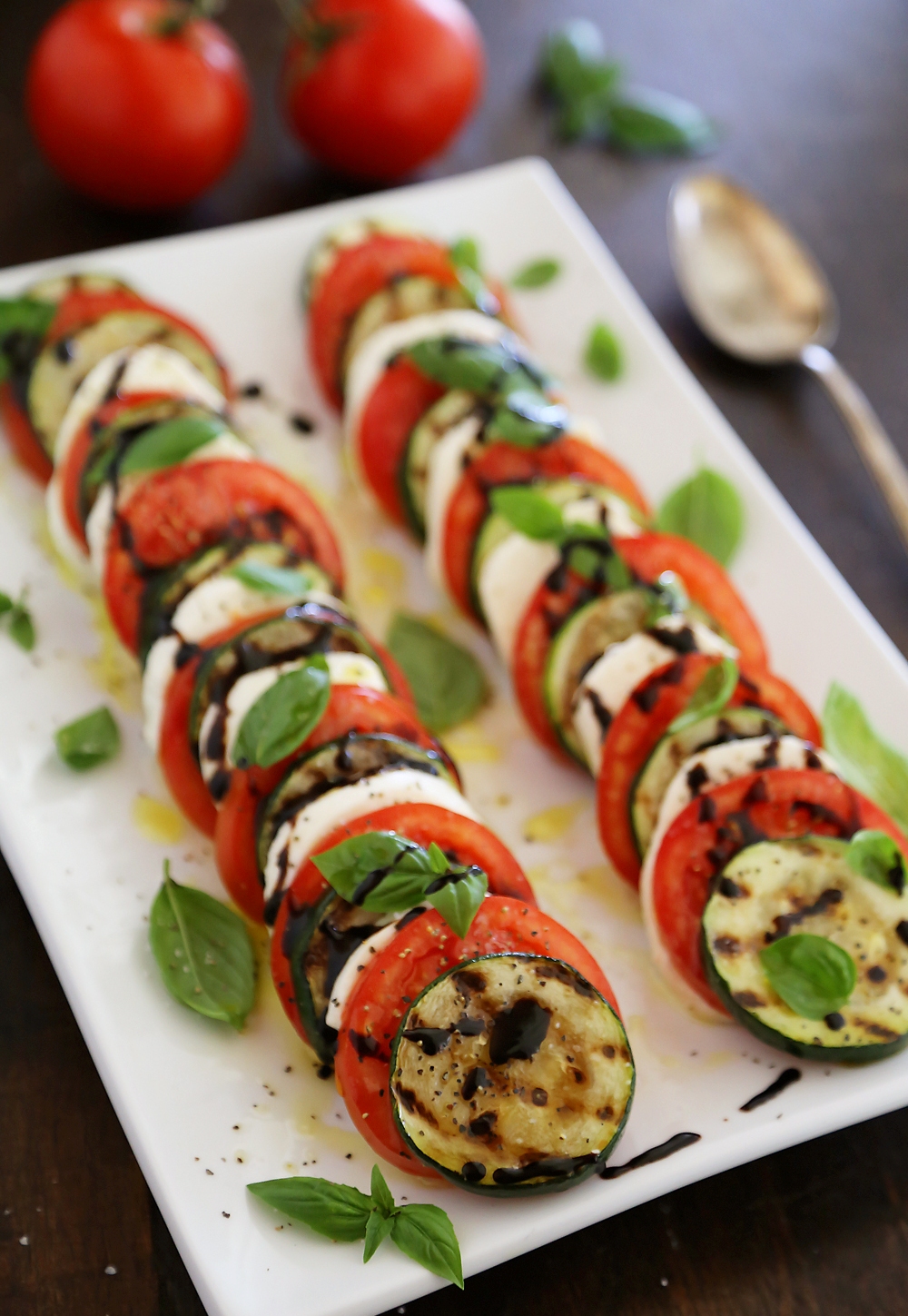 Grilled Zucchini Caprese Salad - Colorful, healthy, quick and easy. Serve alongside your favorite grilled meats and fish! Thecomfortofcooking.com