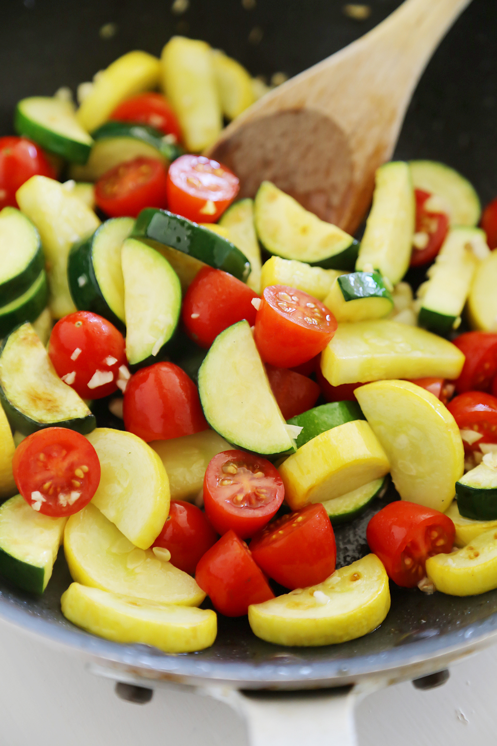 Skillet Balsamic Skirt Steak with Garlic Zucchini, Squash and Tomatoes - Melt-in-your-mouth tangy, tender steak dinner with veggies, easily made in one skillet! Thecomfortofcooking.com