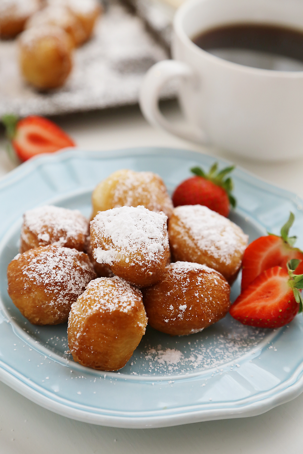 3-Ingredient Beignet Bites - Deliciously fluffy, soft mini beignets made easily for breakfast, brunch or dessert! Thecomfortofcooking.com