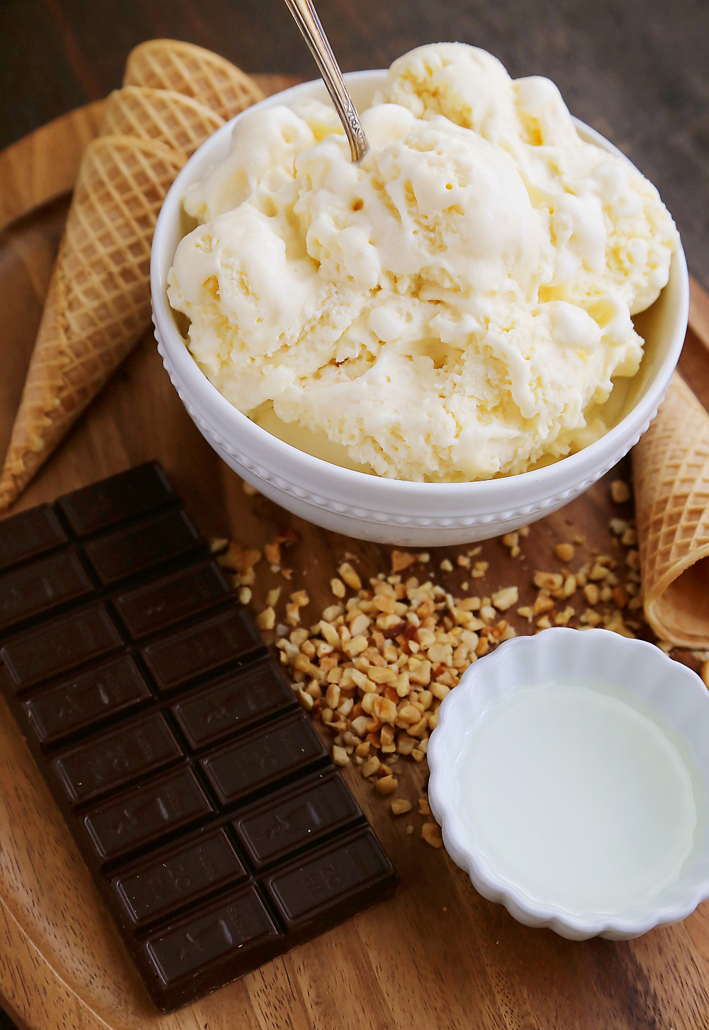 Homemade Vanilla Drumstick Ice Cream Cones – Everyone's favorite frozen treat made at home! These creamy, crisp ice cream cones taste 100x better than store bought. Thecomfortofcooking.com