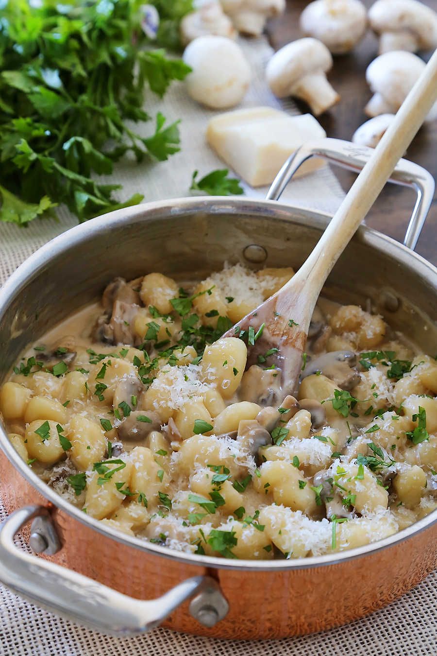 10-Minute Creamy Marsala Mushroom Gnocchi - SO delicious, quick and easy! All it takes is a handful of pantry staples and 10 minutes to prepare this easy, elegant Italian dish! thecomfortofcooking.com