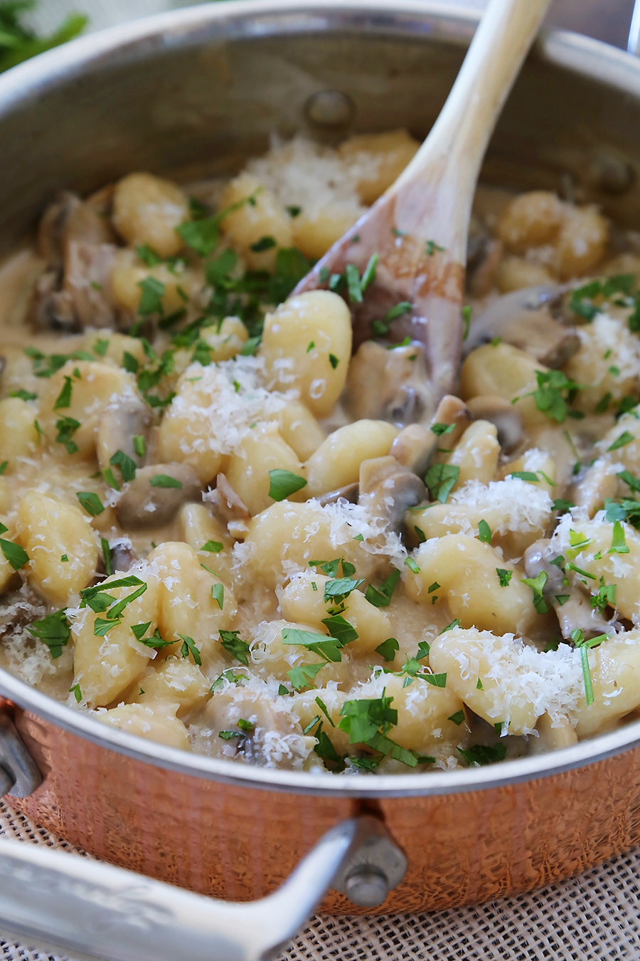 10-Minute Creamy Marsala Mushroom Gnocchi - SO delicious, quick and easy! All it takes is a handful of pantry staples and 10 minutes to prepare this easy, elegant Italian dish! thecomfortofcooking.com