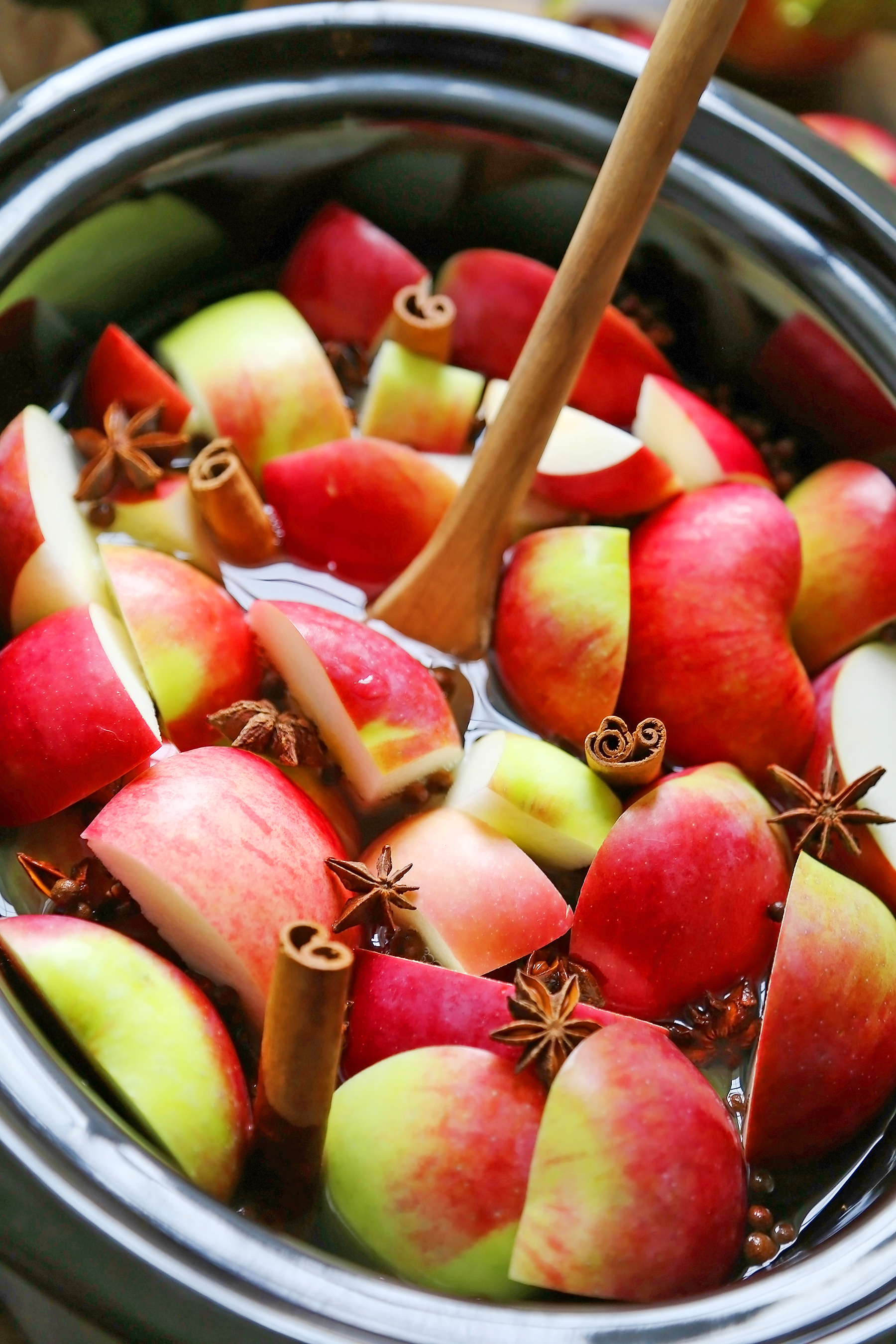 Easy Homemade Apple Cider