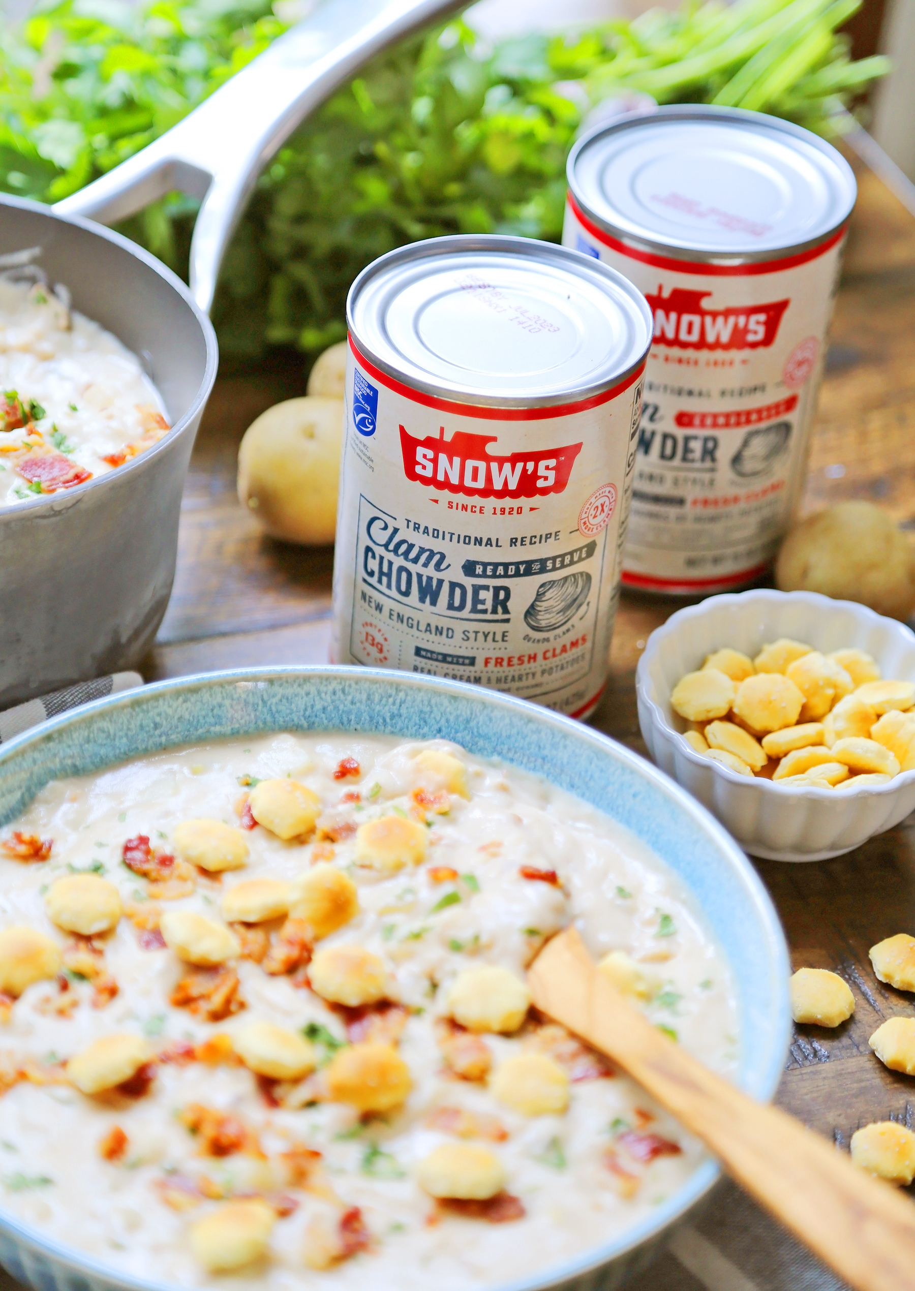 http://www.thecomfortofcooking.com/wp-content/uploads/2020/10/New_England_Creamy_Clam_Chowder-4.jpg