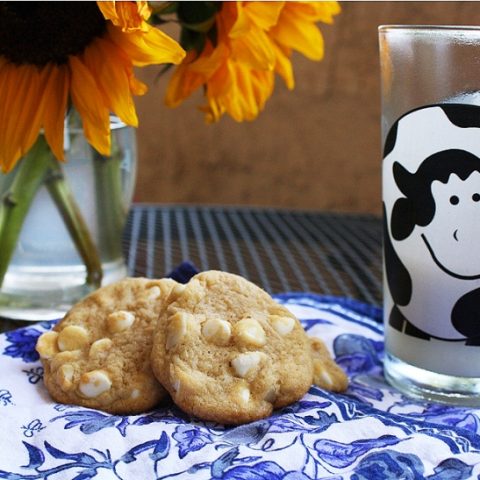 White Chocolate Macadamia Nut Cookies