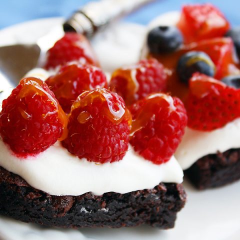 Brownie, Cream and Fresh Fruit Tarts