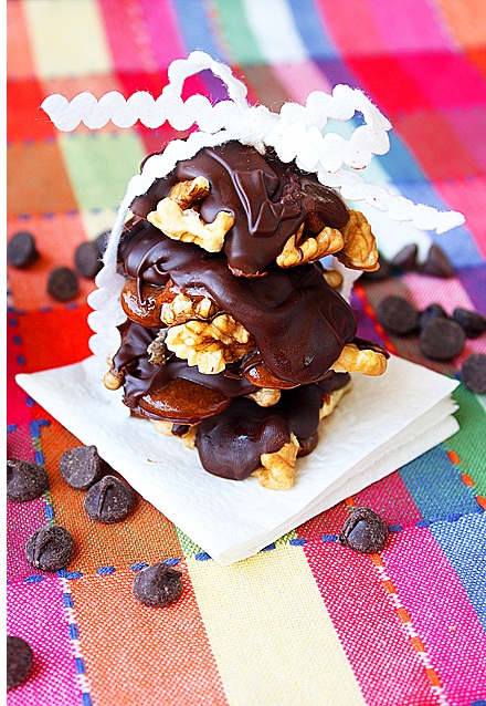 Chocolate, Caramel and Walnut Turtles