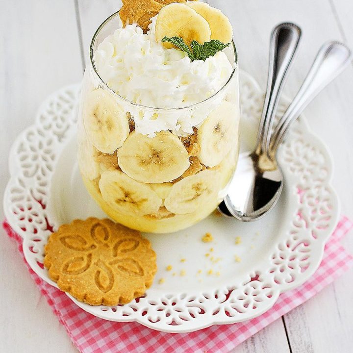 Mini Banana Pudding Trifles with Shortbread Cookies