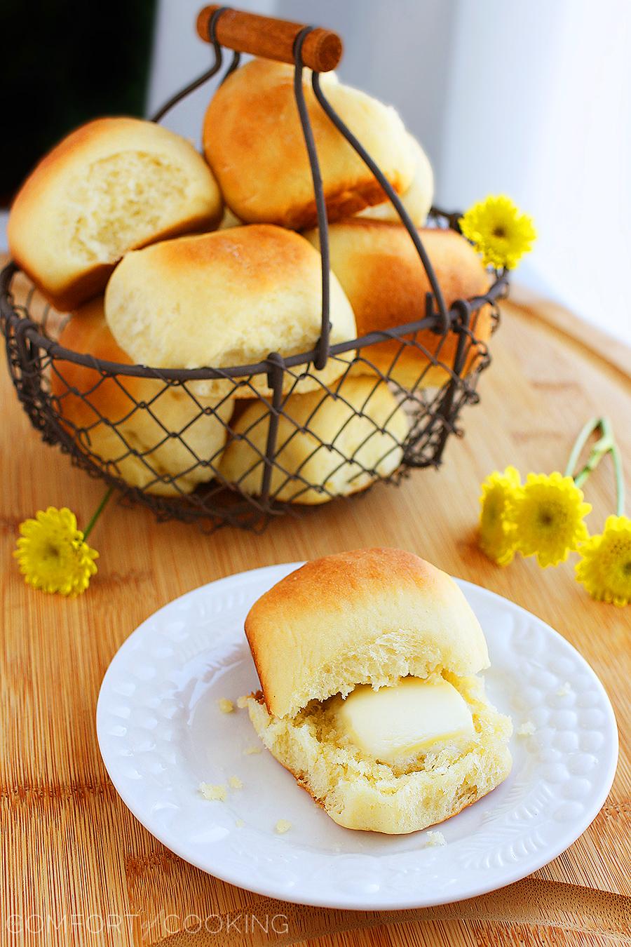 Easy Dinner Rolls